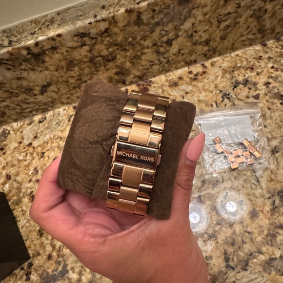 Michael Kors Rose Gold Watch with navy blue face - Picture 4 of 4